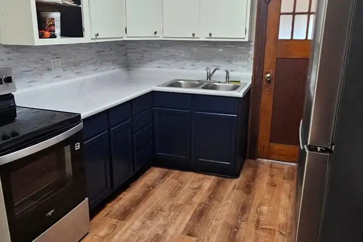208 W Sycamore St unit 2B - Sycamore, IL | Rent.