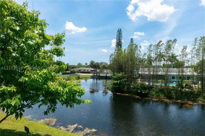 717 Gardens Dr #201 - Pompano Beach, FL | Rent.