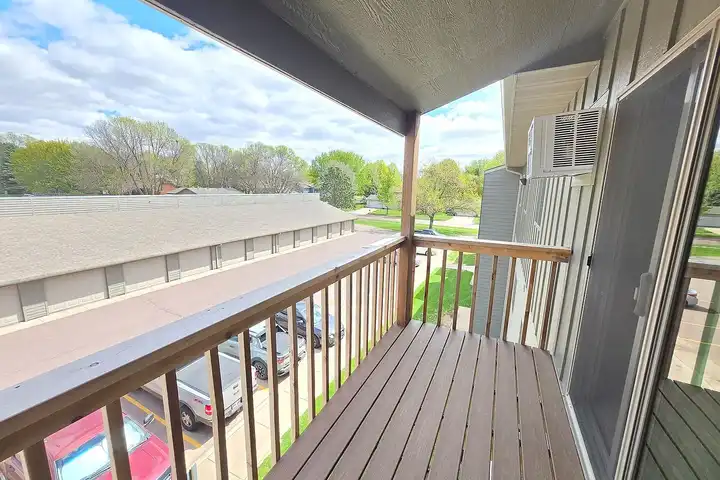 Chapelwood III Apartments - 4500 E 33rd St - Sioux Falls, SD | Rent.