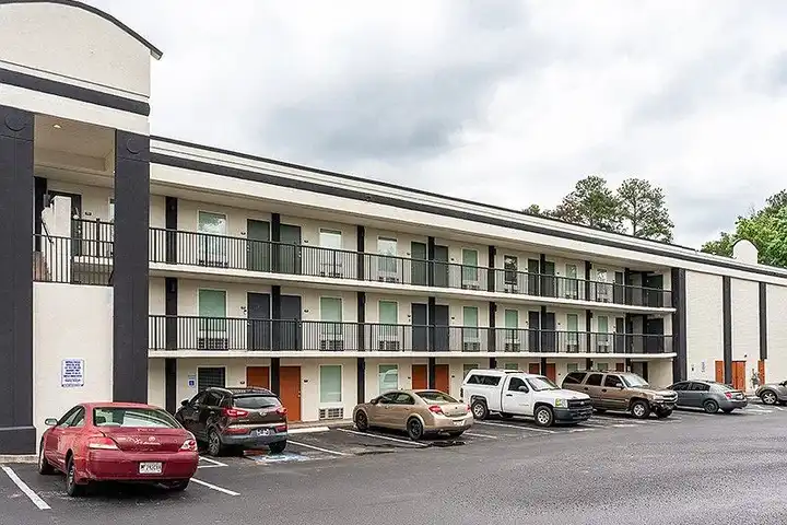 Springwood Place - 7128 Parklane Rd - Columbia, SC | Rent.