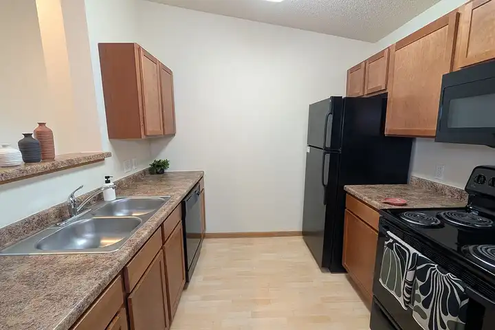 Amber Ridge Apartments - 2312 55th St S - Fargo, ND | Rent.