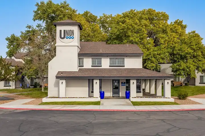 Union 505 - 801 Locust Pl NE - Albuquerque, NM | Rent.