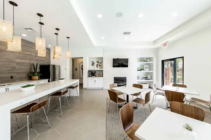 THE CLUBS AT RHODES RANCH APARTMENT HOMES - 8975 W Warm Springs Rd ...