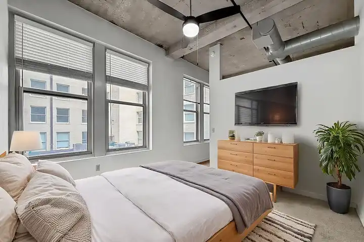Library Lofts - 1004 Baltimore Ave - Kansas City, MO | Rent.