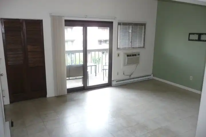 130 Coe Ave unit 23 - East Haven, CT | Rent.