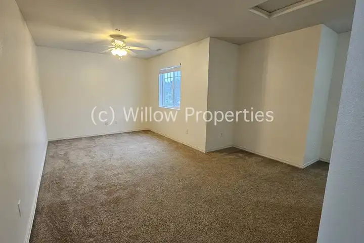 1237 Griggs St - Dupont, WA | Rent.
