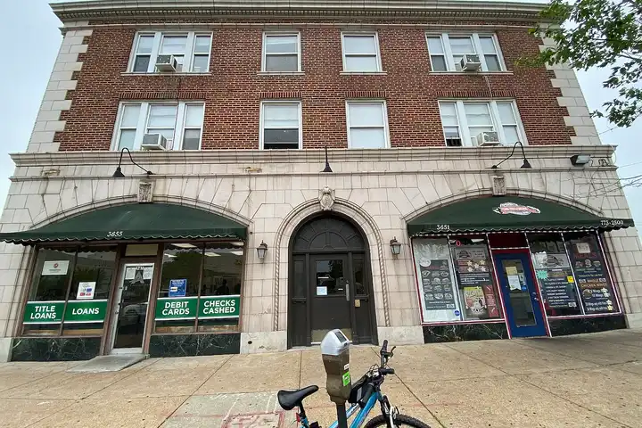 P Building - 3653 S Grand Blvd - Saint Louis, MO | Rent.