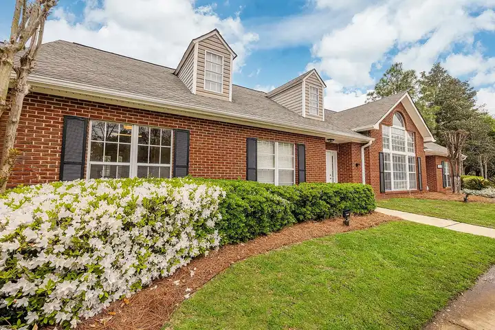 Timber Ridge Apartments - 6700 Wall St - Mobile, AL | Rent.