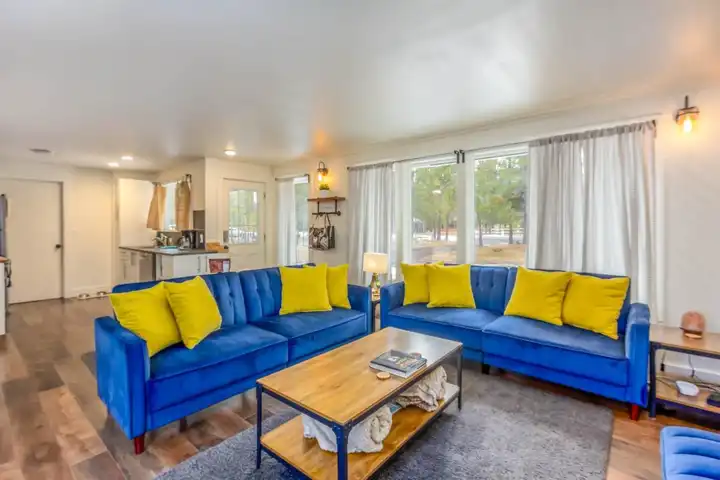 17315 Scaup Dr - Bend, OR | Rent.