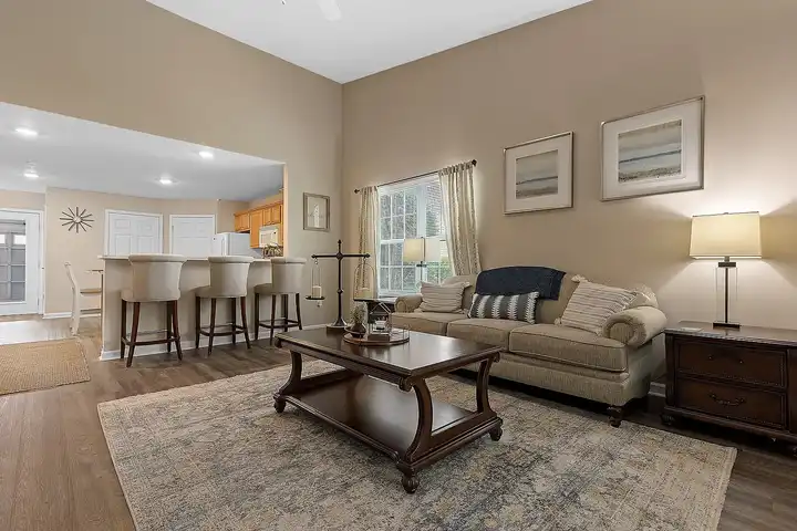Redwood Fort Wayne Maplecrest Road - 5450 Kinzie Ct - Fort Wayne, IN ...
