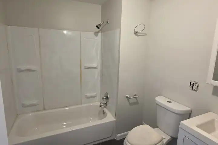 736 Savin Ave unit 2R - West Haven, CT | Rent.