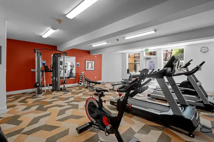 Collins Circle - 1701 SW Columbia St - Portland, OR | Rent.