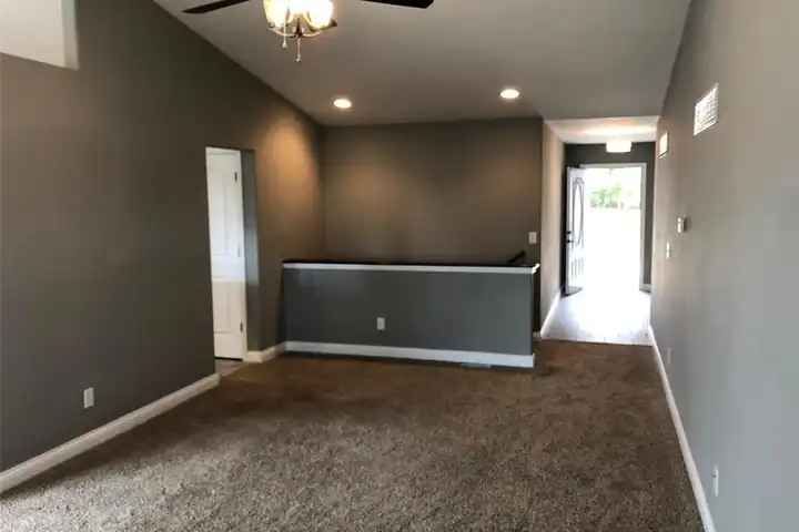 1109 Marathon Dr - Foristell, MO | Rent.
