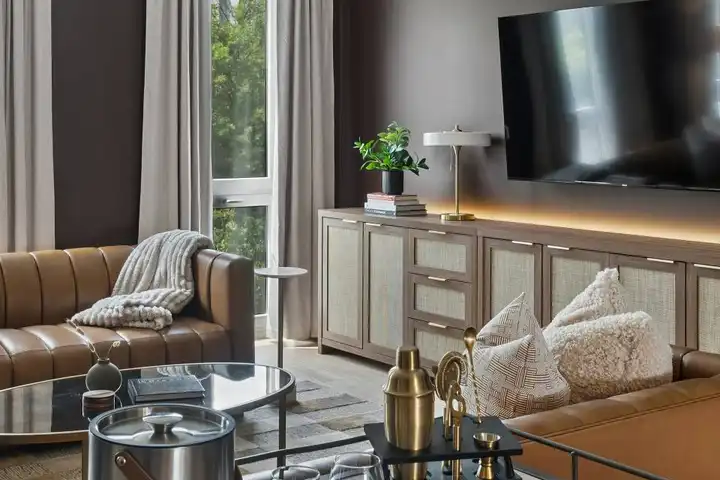 1124 W Addison St - Chicago, IL | Rent.