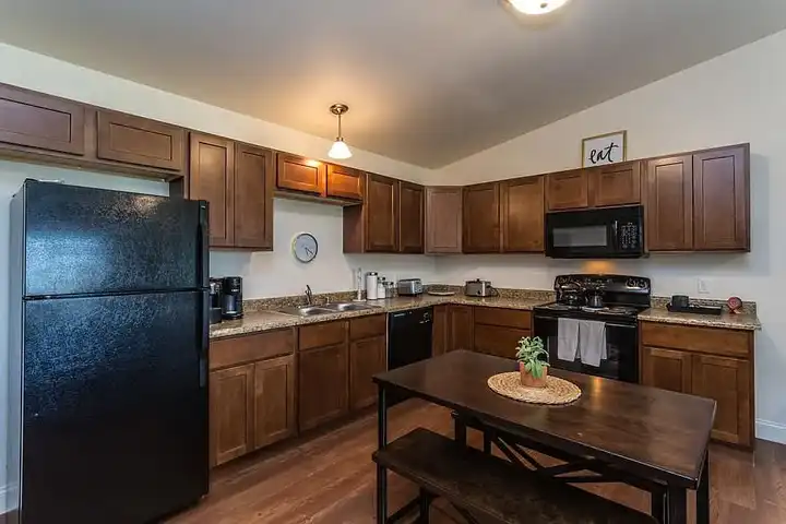 Western One - 4400 King Ave W - Billings, MT | Rent.