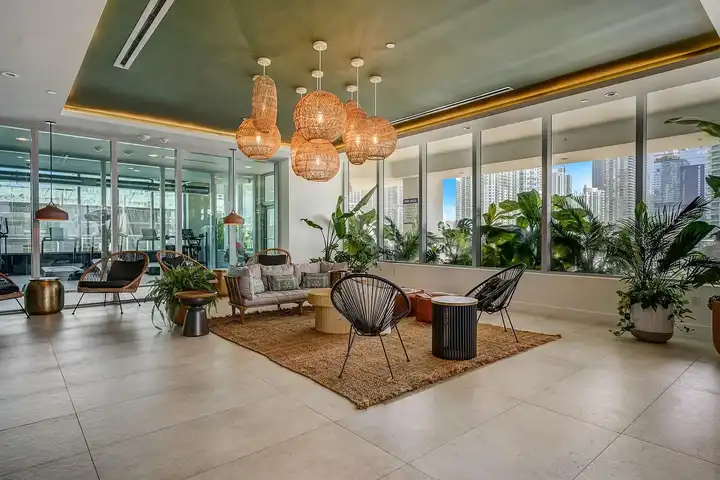 Downtown 1st - 30 SW 1st St - Miami, FL | Rent.