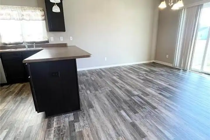 853 Bluff Ridge Ln - Belleville, IL | Rent.