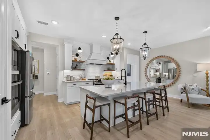 12 Reservoir Ct - Wayne, NJ | Rent.
