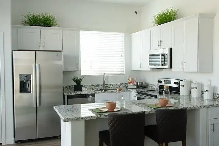 Avilla Grand - 11755 W Thompson Ranch Rd - El Mirage, AZ | Rent.
