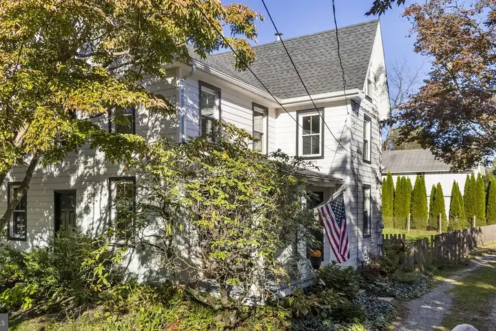 1283 W Strasburg Rd - West Chester, PA | Rent.