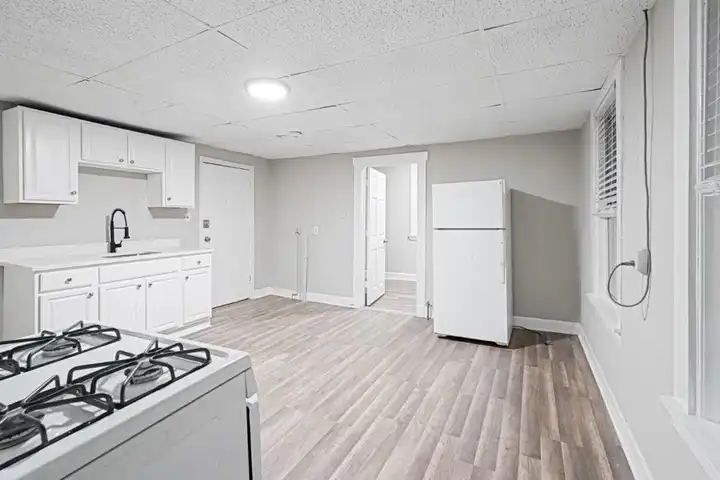 168 Lunenburg St - 168 Lunenburg St unit 1R - Fitchburg, MA | Rent.