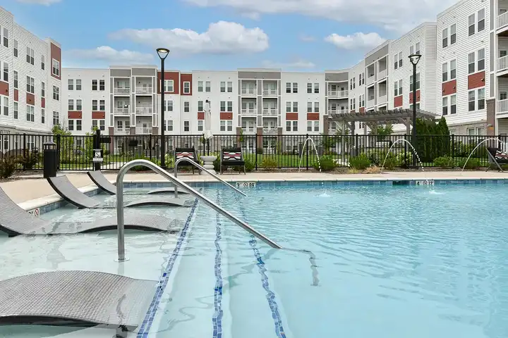 The View on Collins Apartments - 4540 Collins Rd - Lansing, MI | Rent.