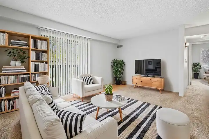 Legacy Meadows - 3610 Twana Dr - Des Moines, IA | Rent.