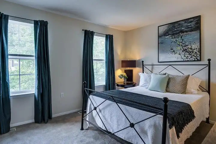 The Townhomes at Diamond Ridge - 2531 Sarrington Cir - Baltimore, MD ...