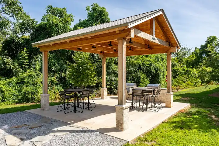 One Riverside Apartments - 950 Riverside Dr - Chattanooga, TN | Rent.
