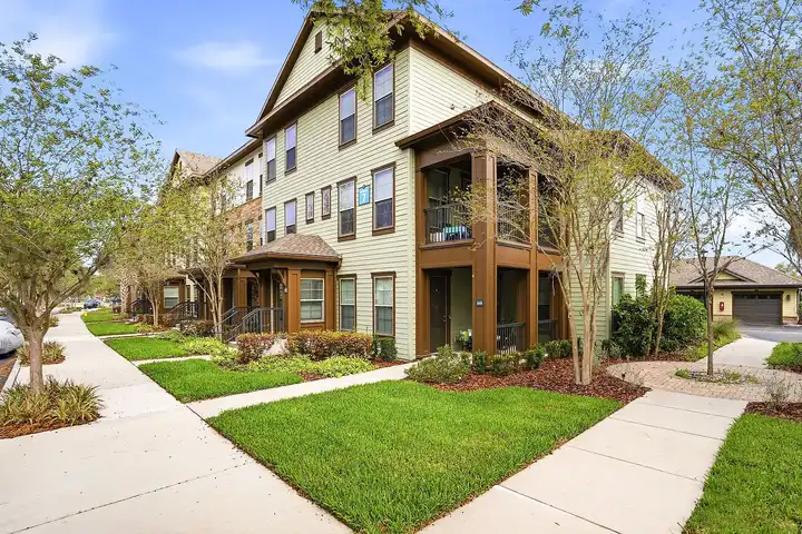 Circa at Fishhawk Ranch - 13930 Spector Rd - Lithia, FL | Rent.