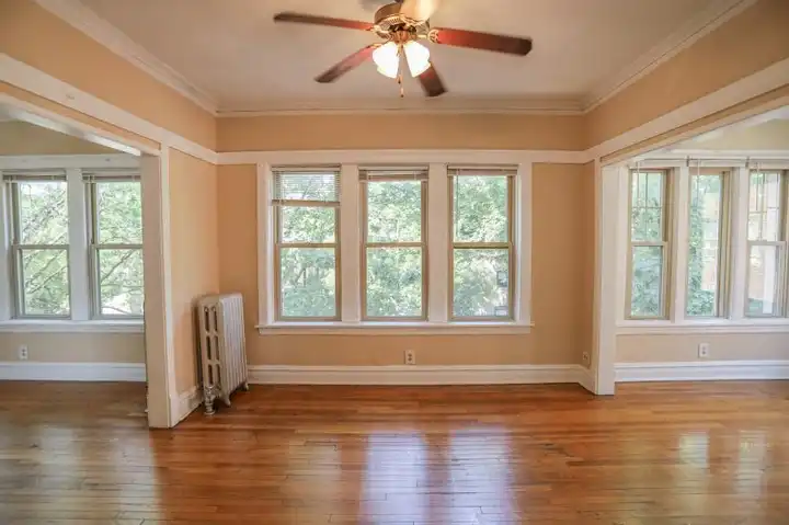 4441 N Damen Ave - Chicago, IL | Rent.