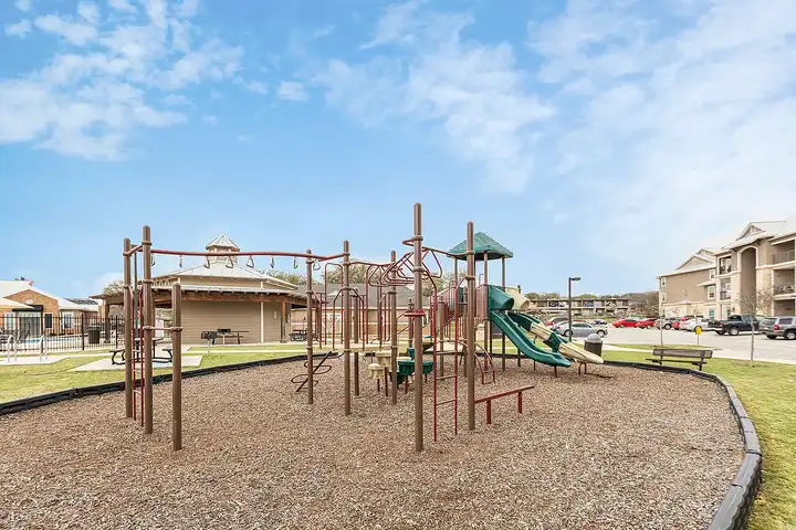 Masters Ranch Apartments - 3435 E Southcross Blvd - San Antonio, TX | Rent.