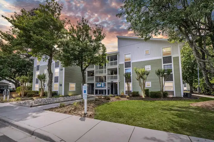 Village Green Apartment Homes - 820 N Macmillan Ave - Wilmington, NC ...