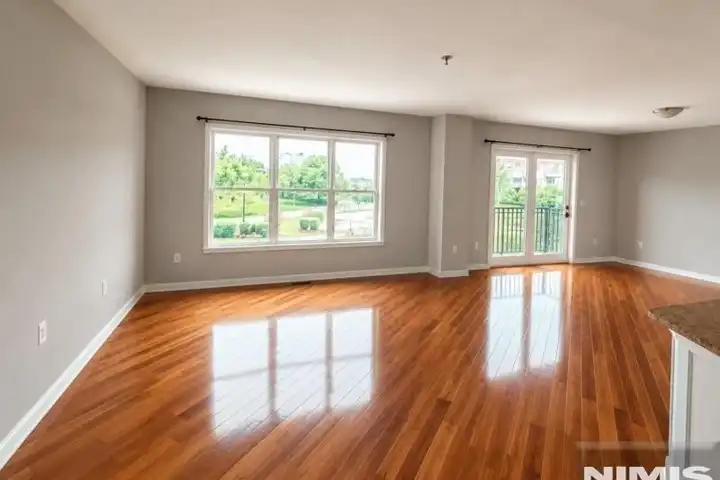 125 The Promenade - 125 The Promenade unit 125 - Edgewater, NJ | Rent.