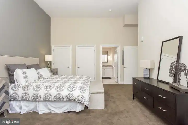 230-38 N 21st St #102 - Philadelphia, PA | Rent.