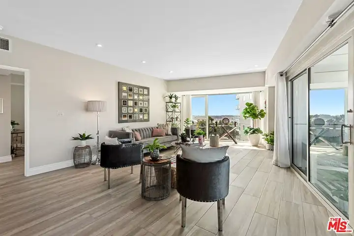 13600 Marina Pointe Dr #702 - Marina Del Rey, CA | Rent.