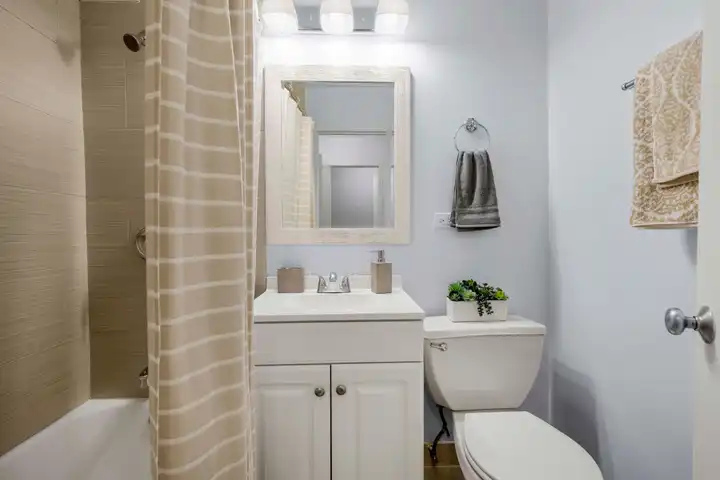 1359 N Astor St unit 100506 - Chicago, IL | Rent.