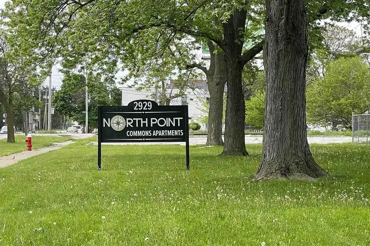 North Point Commons - 2929 N Summit St - Toledo, OH | Rent.