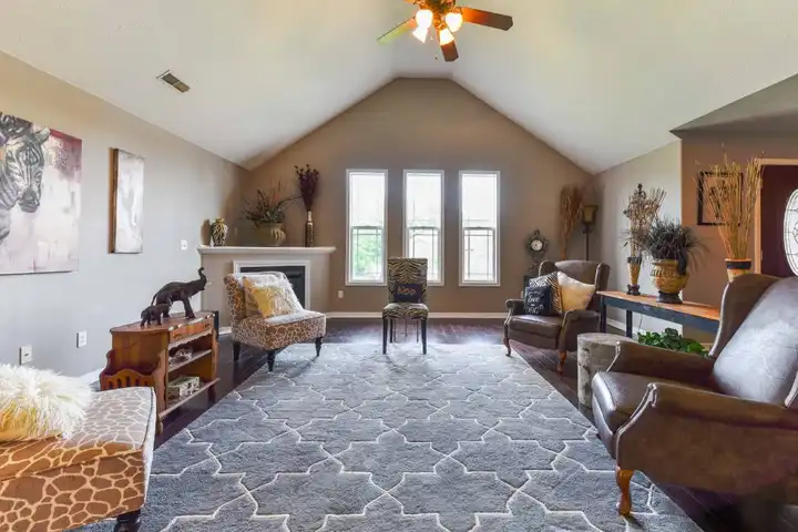 370 Southwoods Way - Branson, MO | Rent.