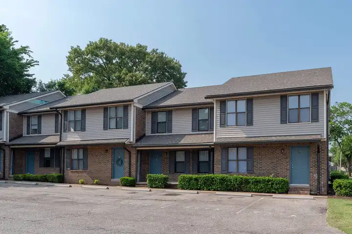 University Village at Walker Road - 10 Hull Cv - Jackson, TN | Rent.