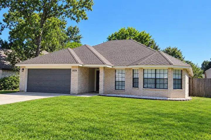 2026 Woodhue Dr - Spring, TX | Rent.