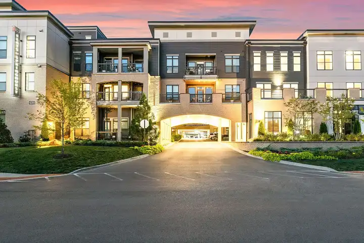 The Flats at Springhurst Apartments of Louisville - 4201 Simcoe Ln ...