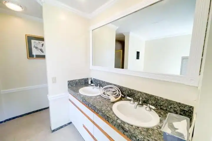 123 Maunalua Ave - Honolulu, HI | Rent.