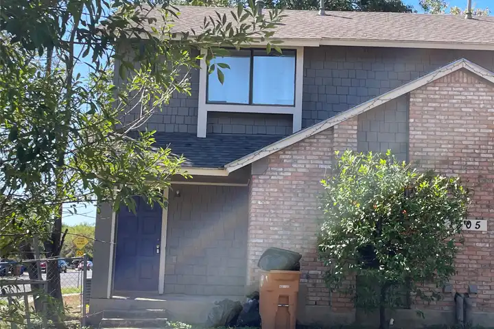 1305 Dobie Dr unit B - Austin, TX | Rent.