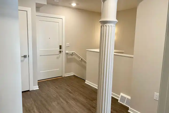 135 W Seeboth St unit Cream City Lofts-101 - Milwaukee, WI | Rent.