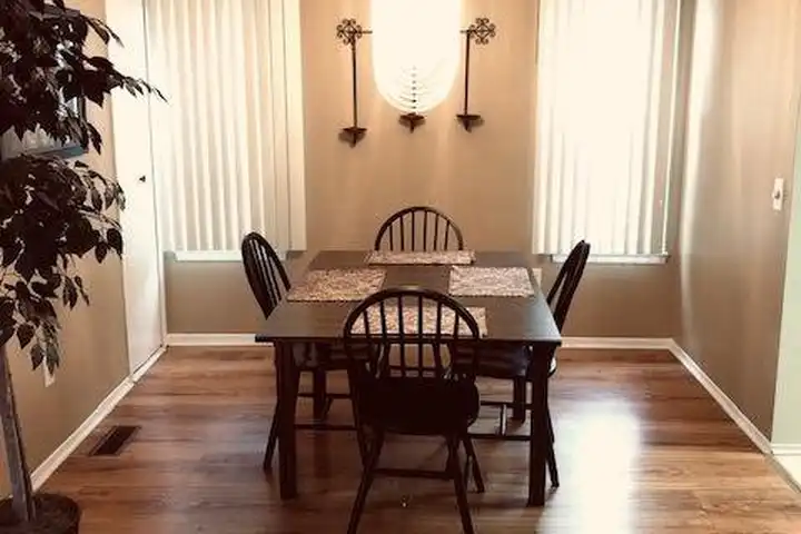21815 Hidden Rivers Dr N - Southfield, MI | Rent.