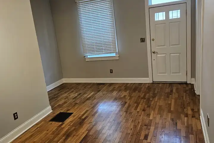 35 E Hoster St - Columbus, OH | Rent.