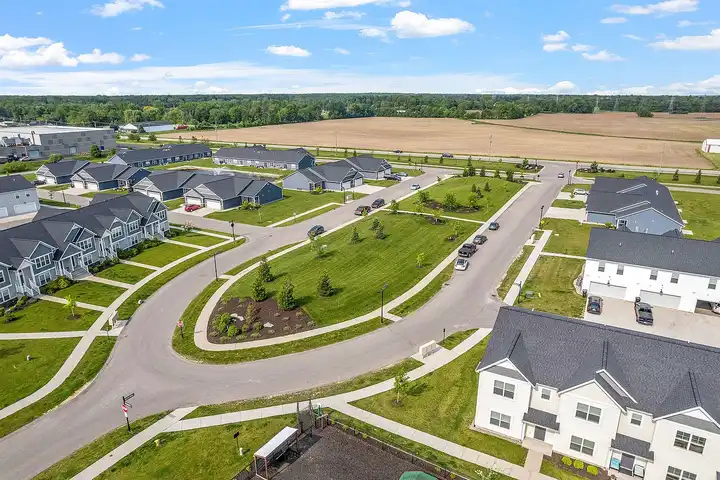 Bauer Crossings - 4638 Rockport Dr - Hudsonville, MI | Rent.