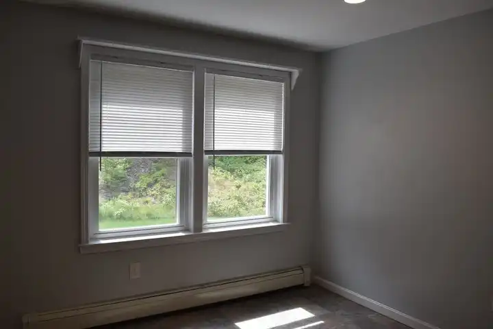 2 Scabbard Mill Brook Rd - Brookline, NH | Rent.