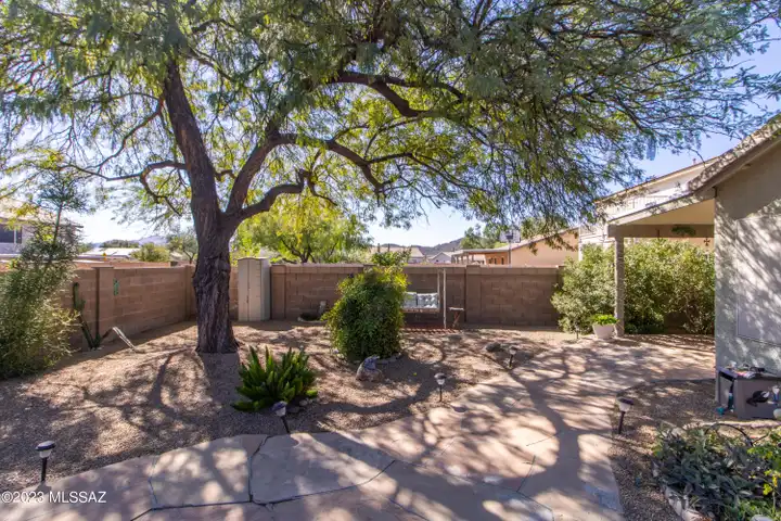 7753 W Oak Stream Rd - Tucson, AZ | Rent.